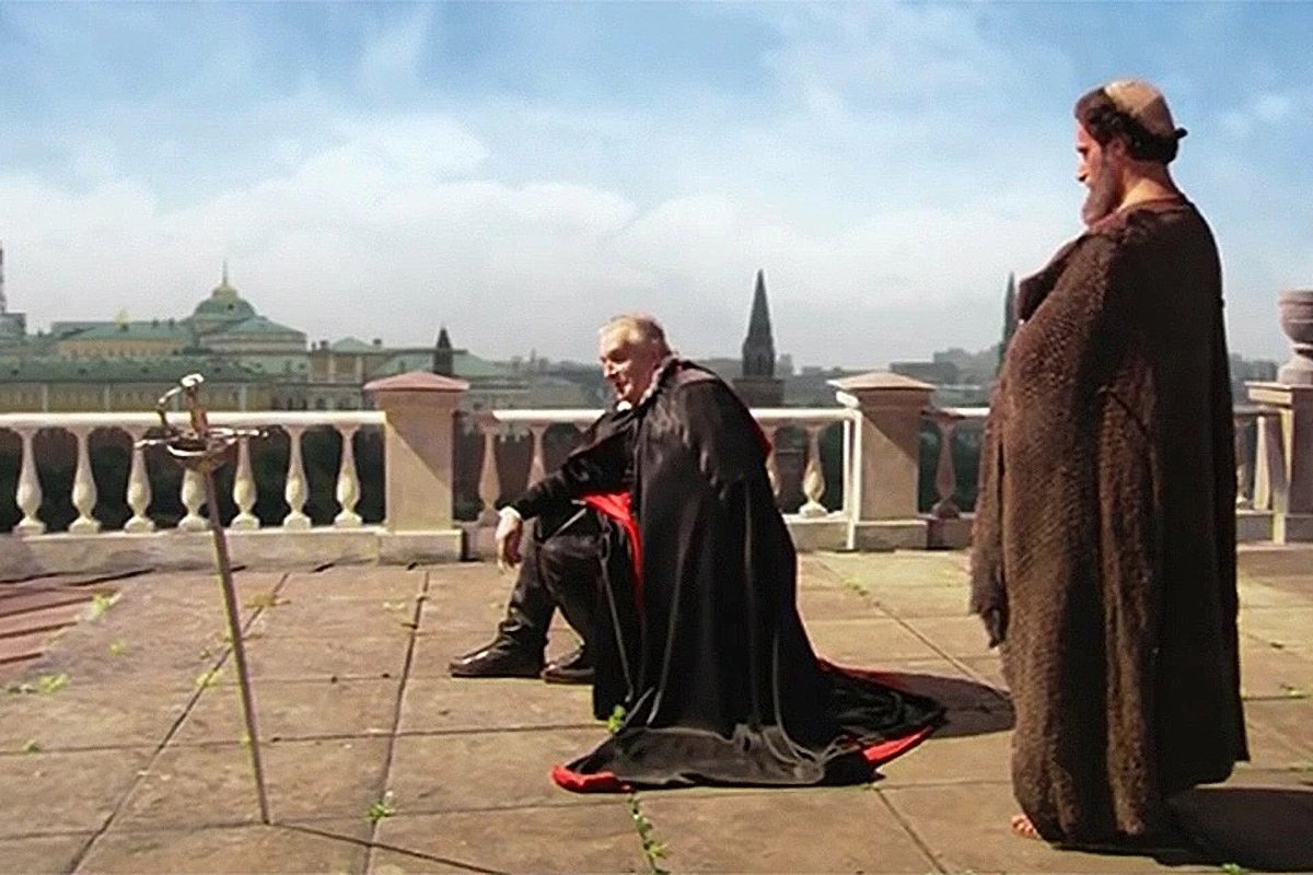 Кадр из фильма "Мастер и Маргарита"