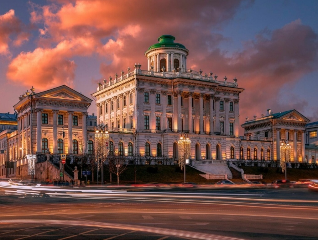 Дом Пашкова. Фото взято из интернета 