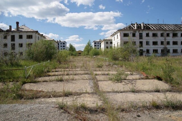 Цена дома в 0 рублей: что обнаружил мой друг из Германии в российском посёлке-призраке