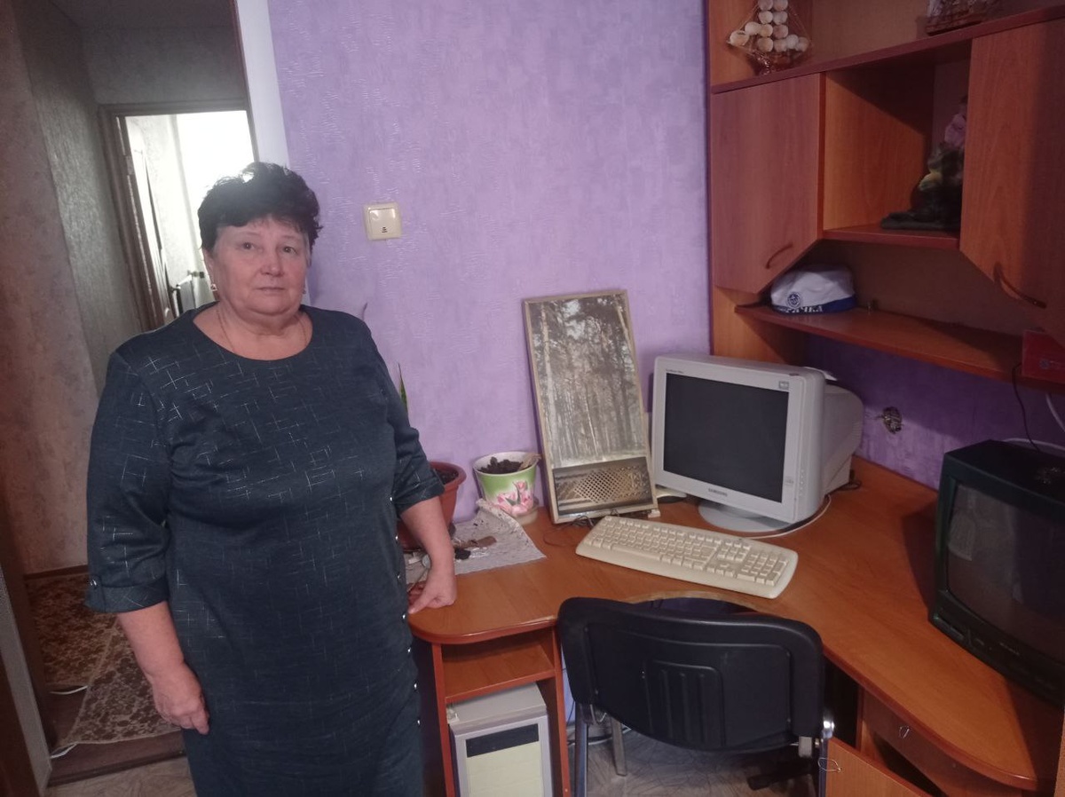 В Жениной комнате