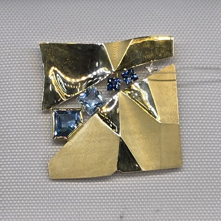 Брошь Костромского ювелирного завода, фото мое