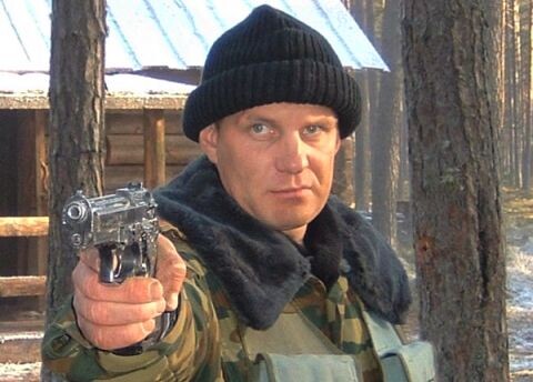 Жена Игоря Филиппова и его сын живут в Риге, актёр с дочкой - в Москве, а отдыхают все они в Болгарии