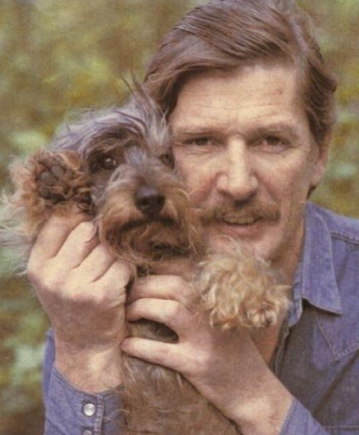 Александр Абдулов всегда очень любил собак