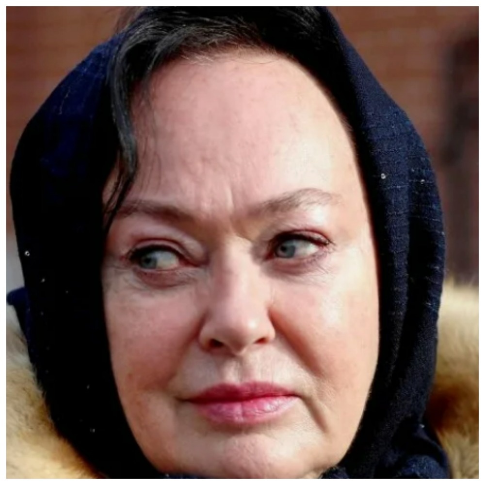 ...а ей 66 и вот как она выглядит реально