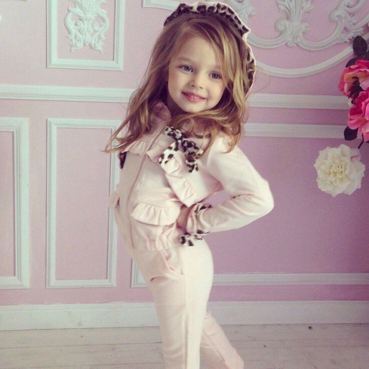 Анна Павага.