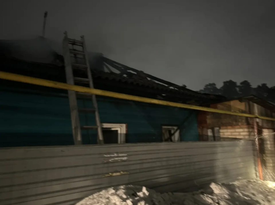    Пожар в проезде Колыванском. Источник: Barnaul.org