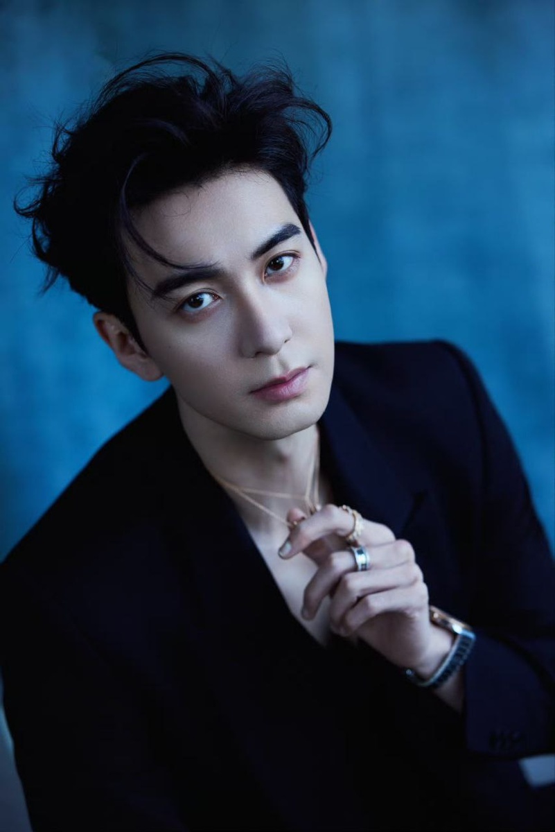 Актёр Чэнь Синсюй. Листайте галерею...