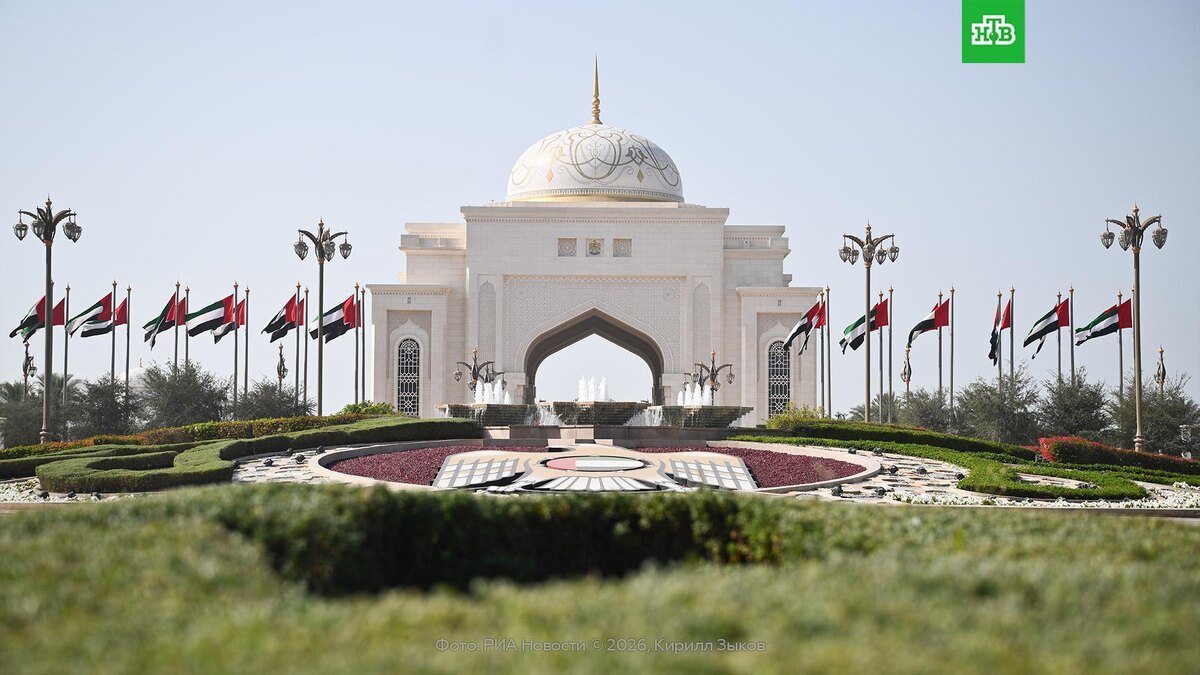    Песков назвал конструктивной и очень сложной работу на переговорах в    Абу-Даби