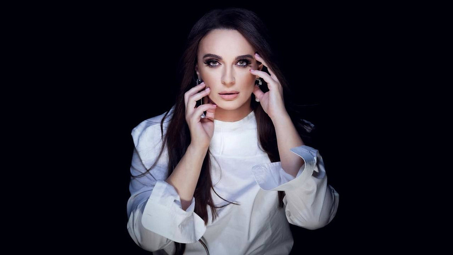     Источник здесь и далее: соцсети Елены Ваенги