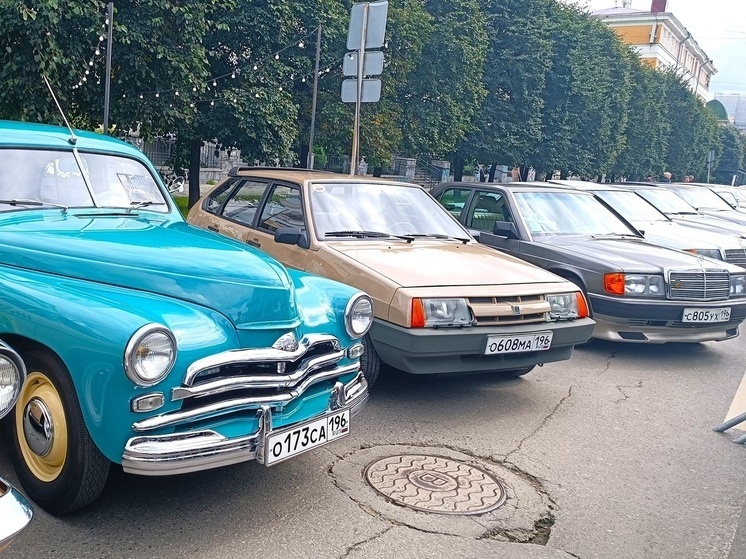     Выставка ретро-машин. Фото: Николай Курилов / МК-Урал (архив).