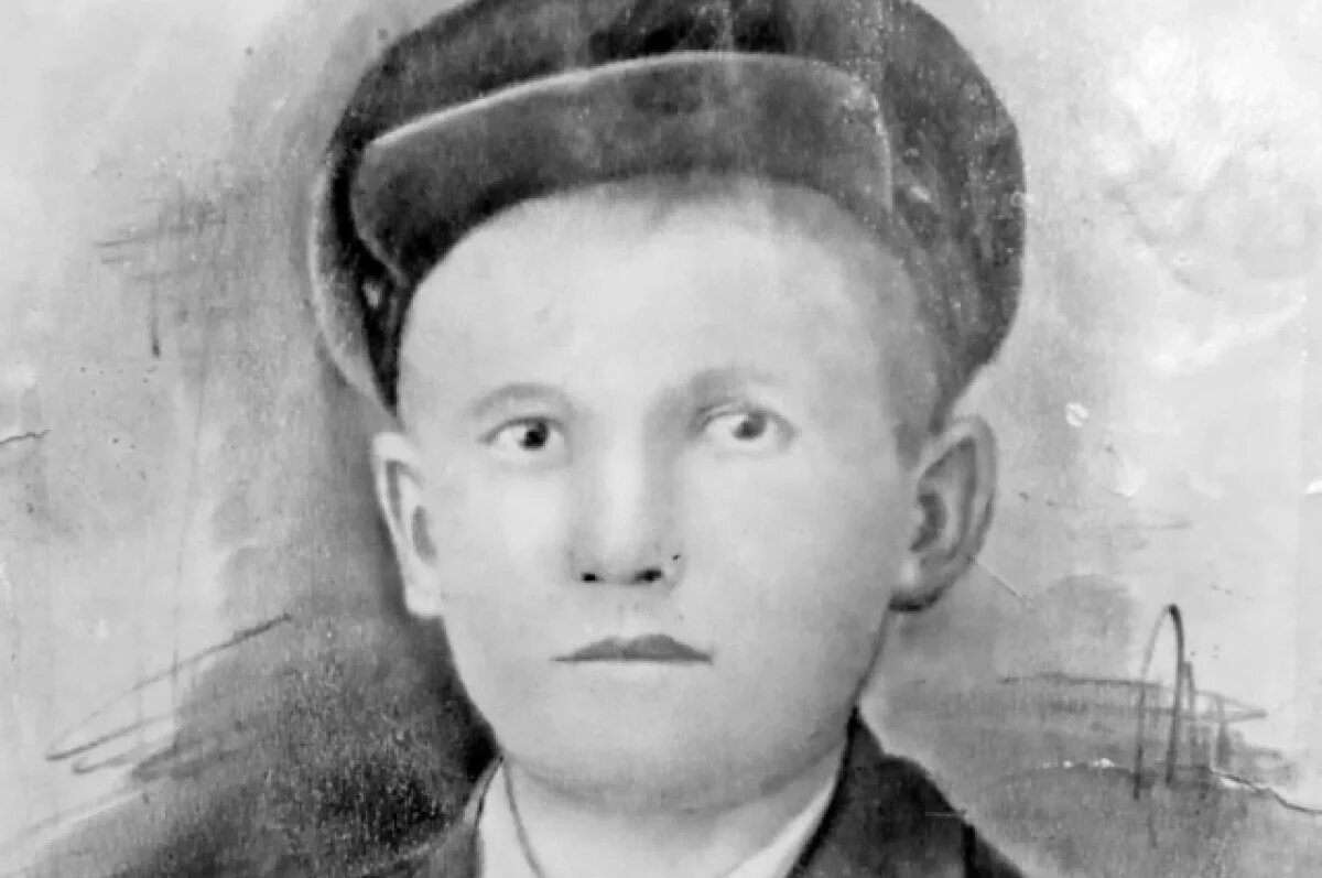    Михаил Лысенко.