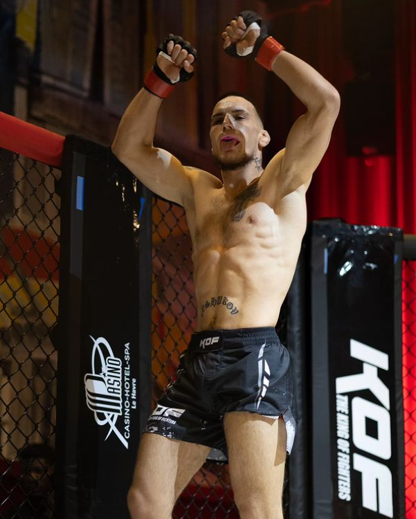 фото:mmaximum.com