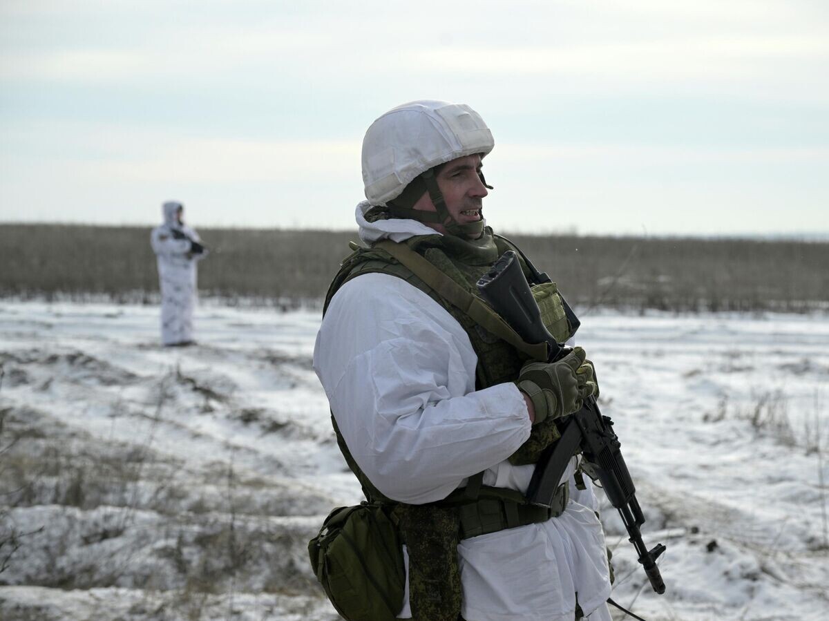    Военнослужащий в зоне проведения СВО | © РИА Новости / Евгений Биятов