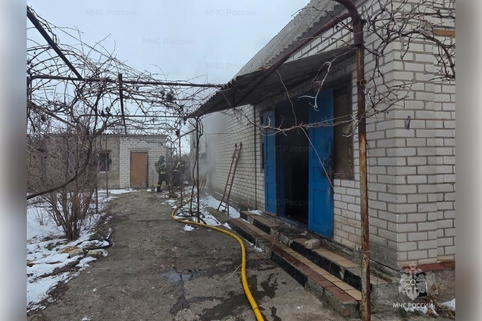    В Геническе горел частный дом. Фото: ГУ МЧС России по Херсонской области