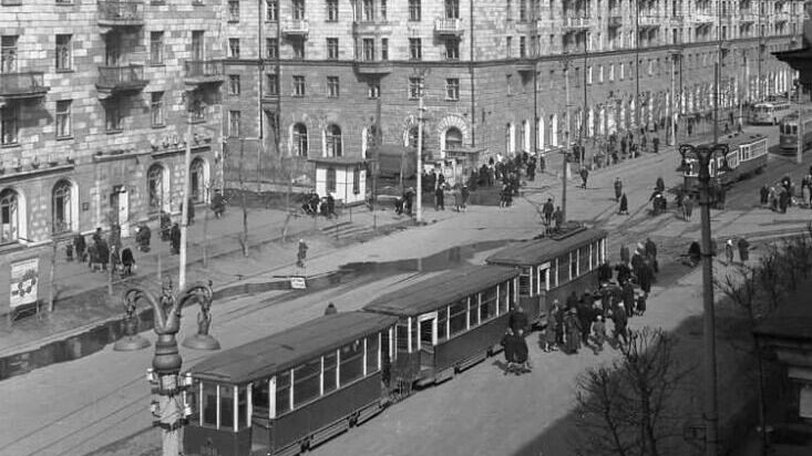    В советское время по проспекту Дзержинского ходили несколько трамвайных маршрутов. Смотрим архивные фото разных лет   pastvu.com