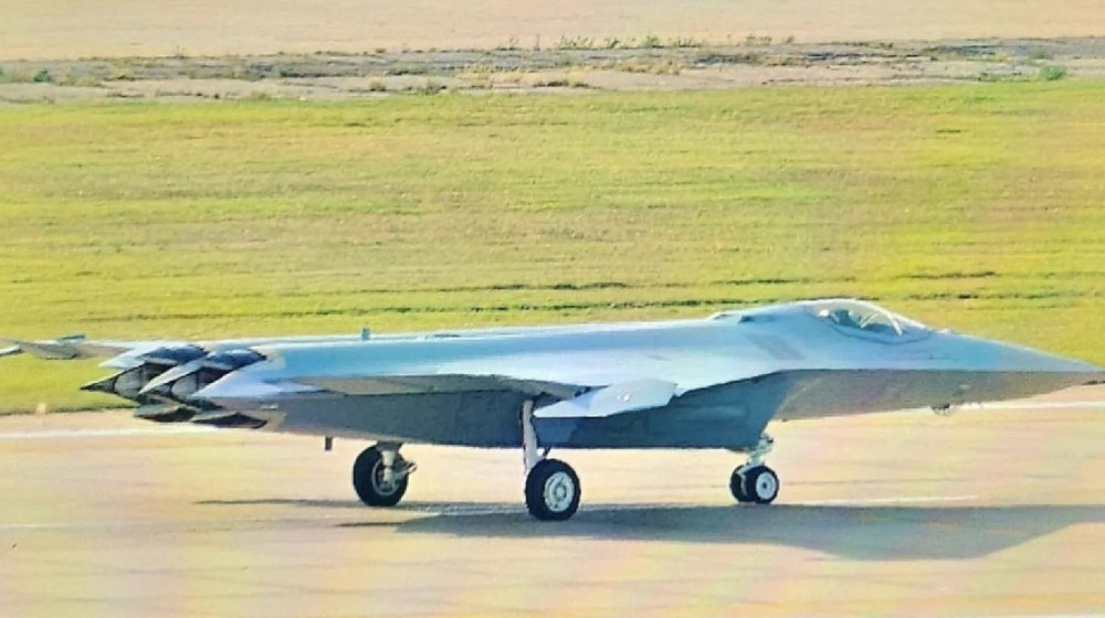    Невидимый император Китая взлетает и ворвется в будущее