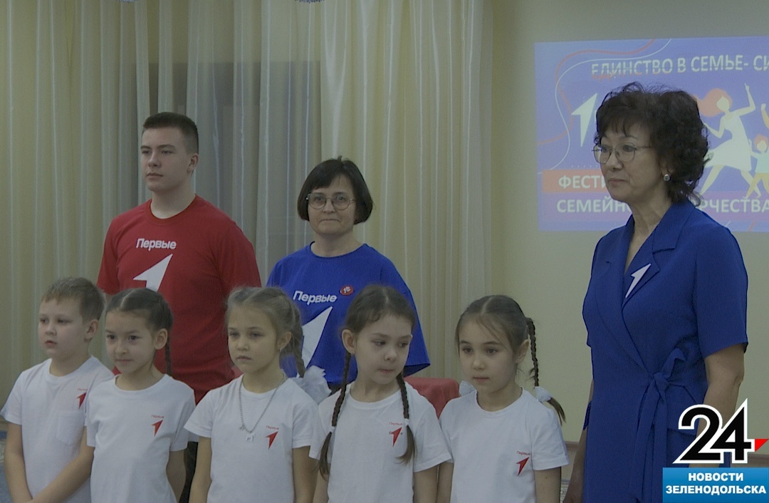 Дети и родители одиннадцати национальностей превратили утренник в фестиваль культур1 из 2