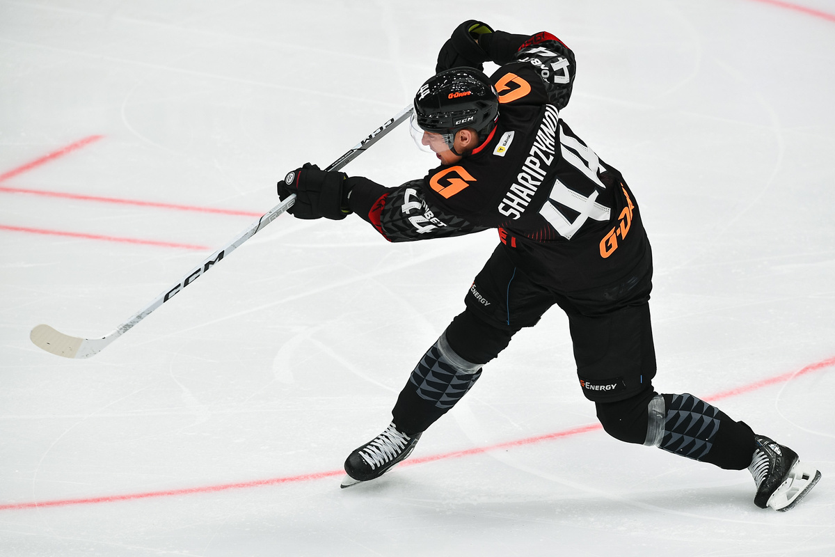 Фото из открытых источников (мощный бросок Д.Шарипзянова)