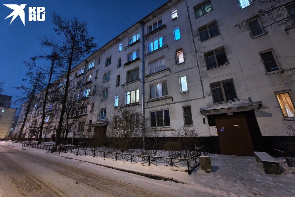    Семья жила небогато, но дети были одеты, обуты и накормлены. Алексей БУЛАТОВ