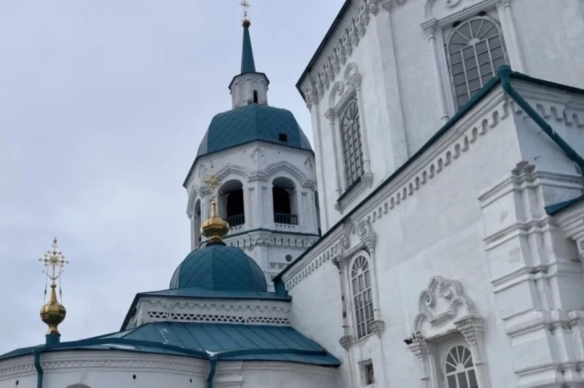    Мертвых успокой.