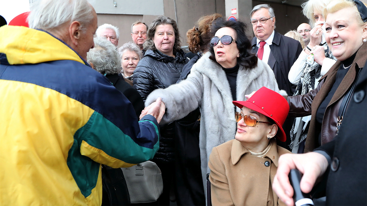 Гитана Леонтенко с дочкой Марией и актрисой Натальей Дрожжиной. Фото: "Комсомольская правда"