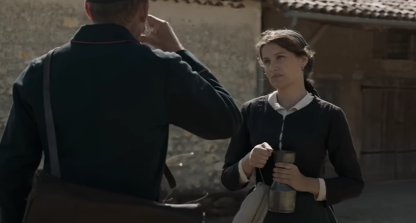 Кадр из фильма «Идеальный дворец Фернанда Шеваля»