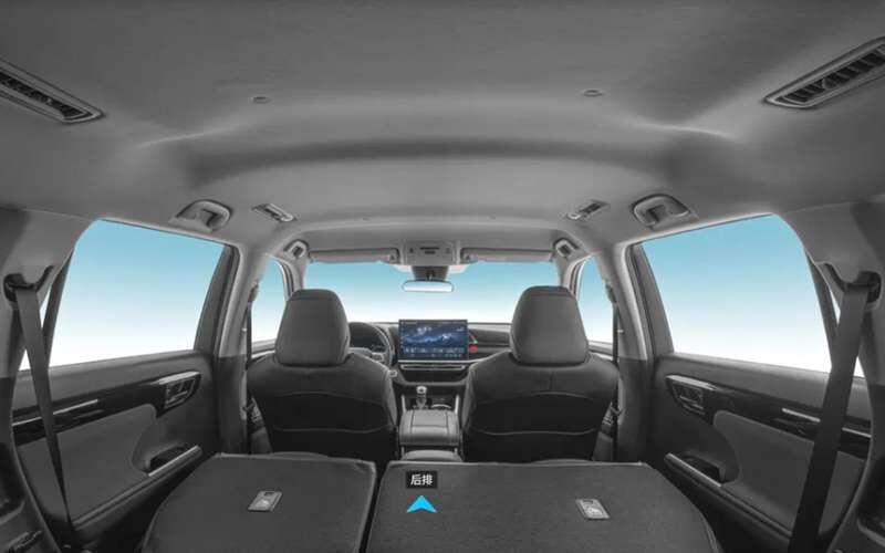 Новый внедорожник Toyota📷
