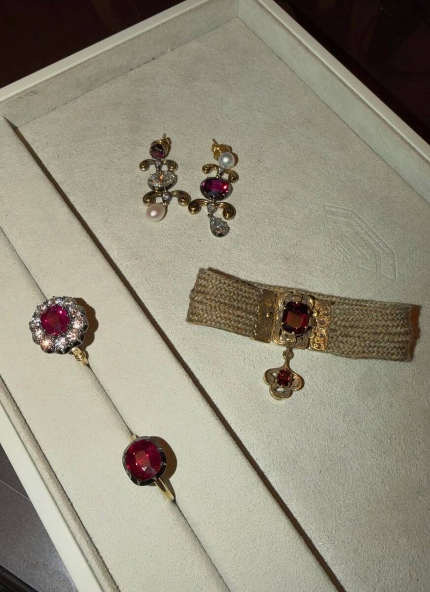 копия браслета Эмили Бронте