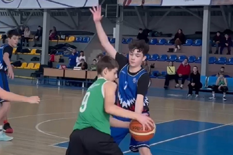    Открытое первенство по баскетболу собрало рекордное количество участников. Фото: ТГ/Ширшов