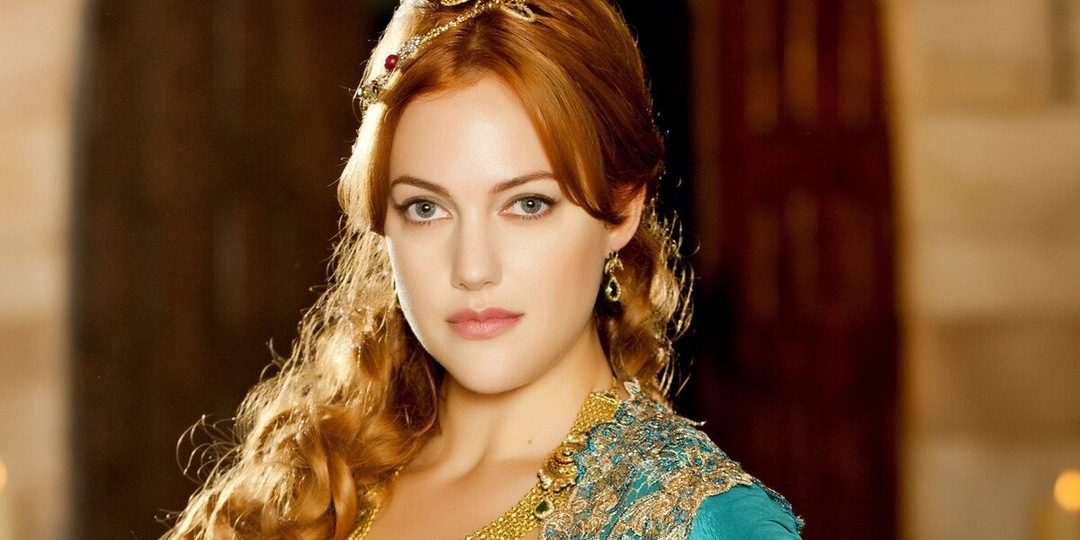 Техники обольщения Хюррем: 8 приемов, перед которыми не устоит ни один мужчина