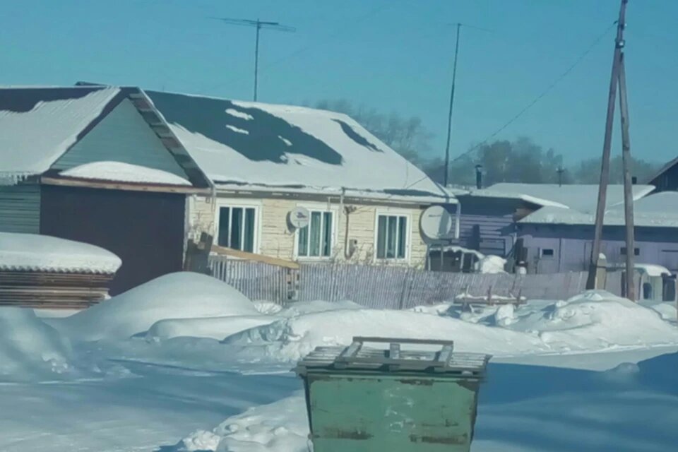 В этом доме в маленьком селе Маракса стали происходить странные вещи. Фото: Антон Синенко