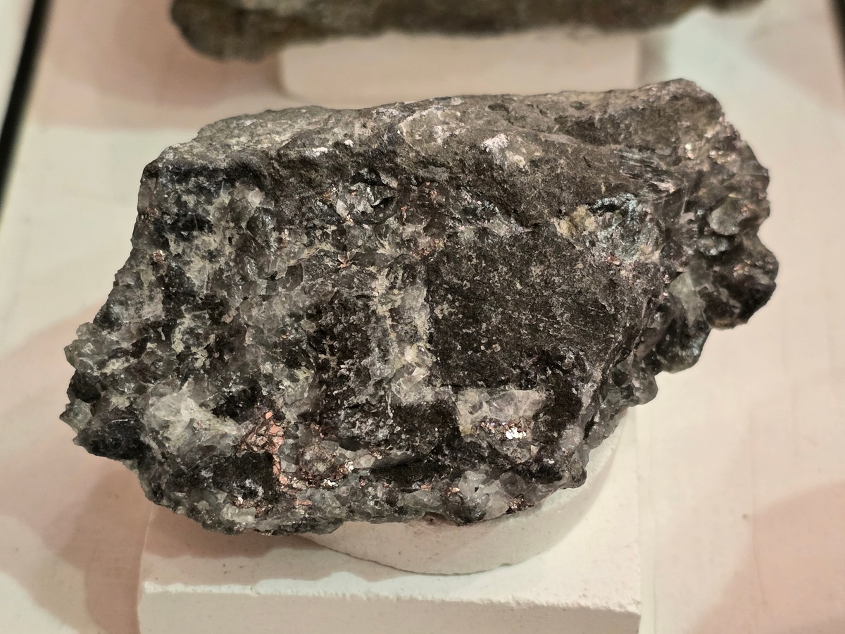 Кобальтин в кварце