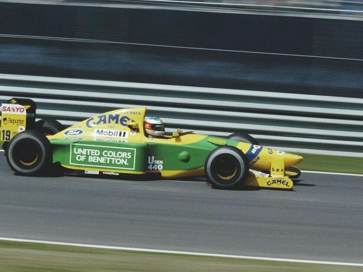    Михаэль Шумахер за рулем Ford Benetton B192 | © Фото : Pascal Rondeau