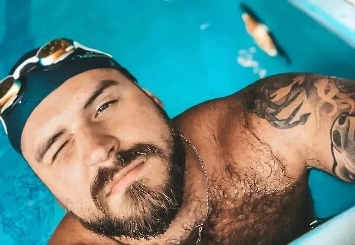 Николай Свечников. Обложка © Instagram (признан экстремистской организацией и запрещён на территории Российской Федерации) / beswim__