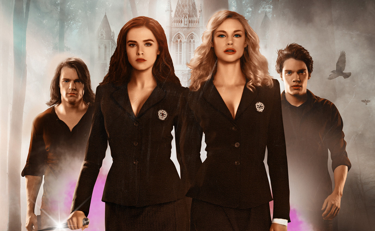 «Академия вампиров»
