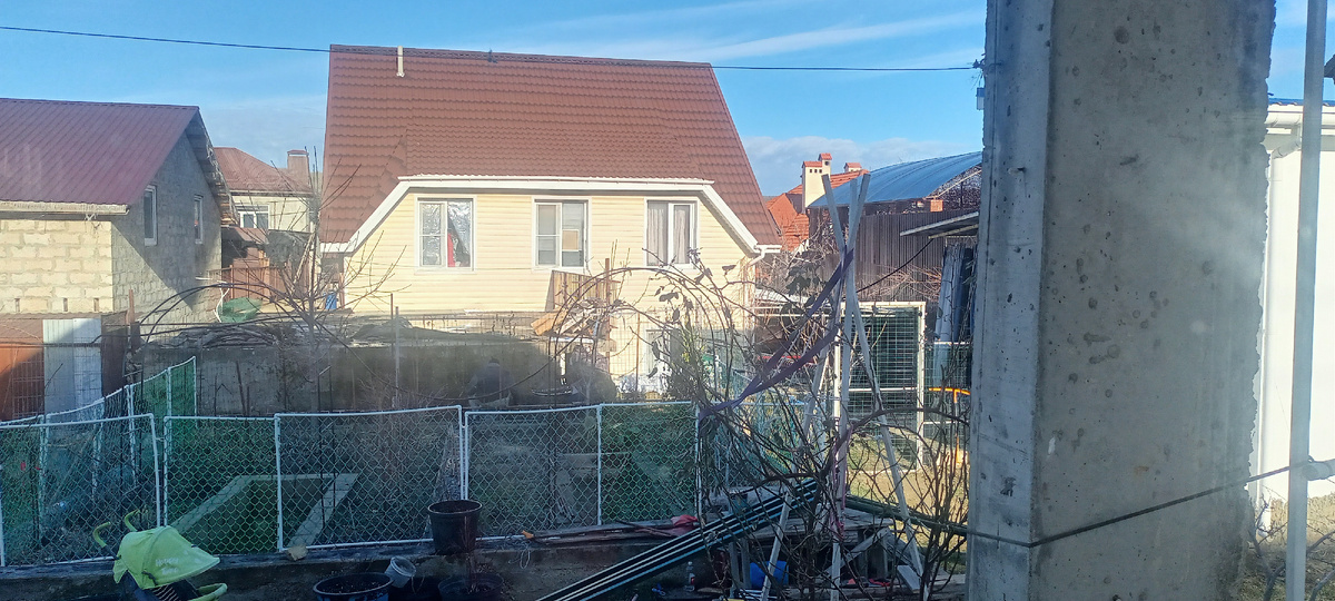 Соседский забор 10 утра