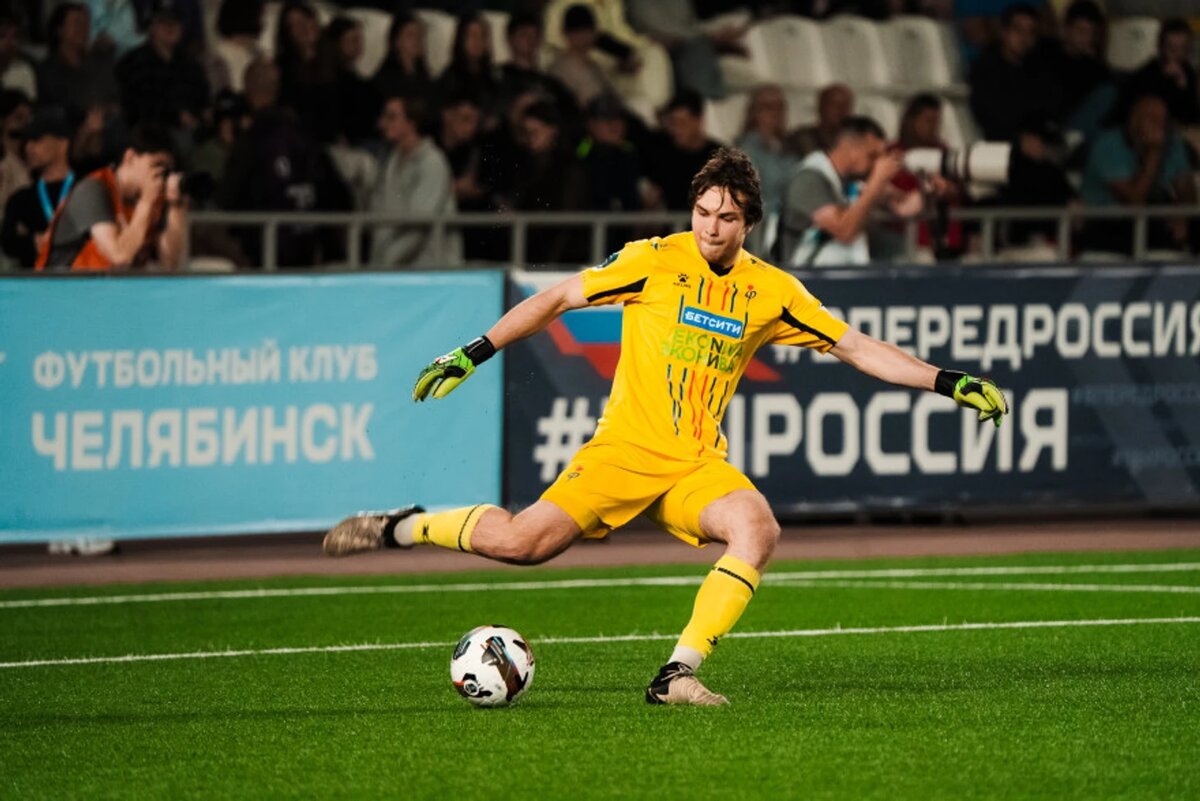 После исполнения пенальти Даниил пропустил 1 гол - в Челябинске