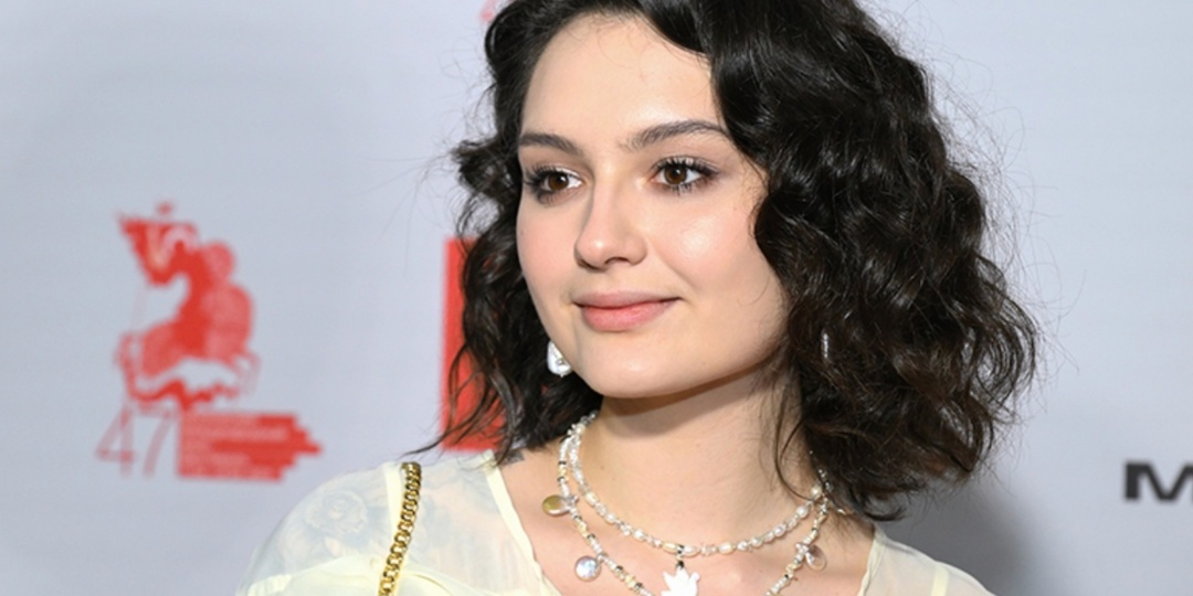 Скрывать больше невозможно?: Дочь Кончаловского вышла в свет в мешковатом костюме, спровоцировав слухи о скором пополнении в звездном клане