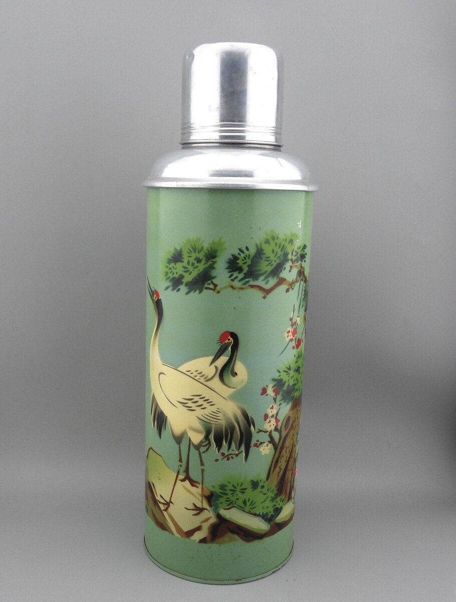 Китайский термос 60-х годов. Фото из открытых источников сети Интернет