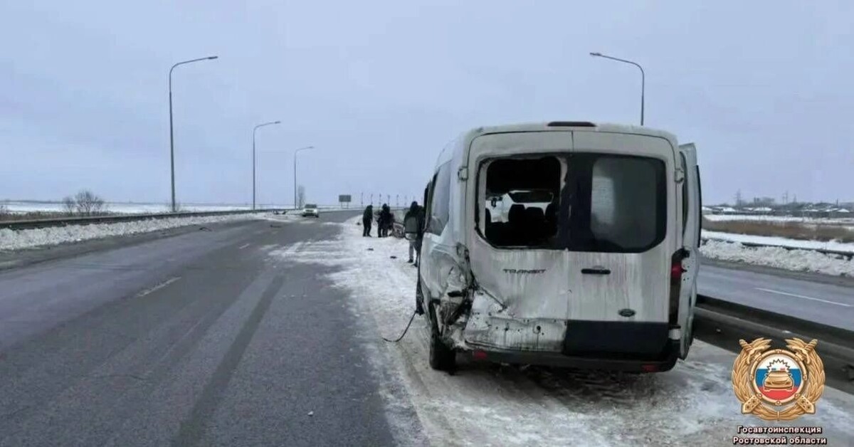    Смертельное ДТП с микроавтобусом произошло на трассе в Ростовской области   ГАИ Ростовской области / Тг-канал ГАИ Ростовской области