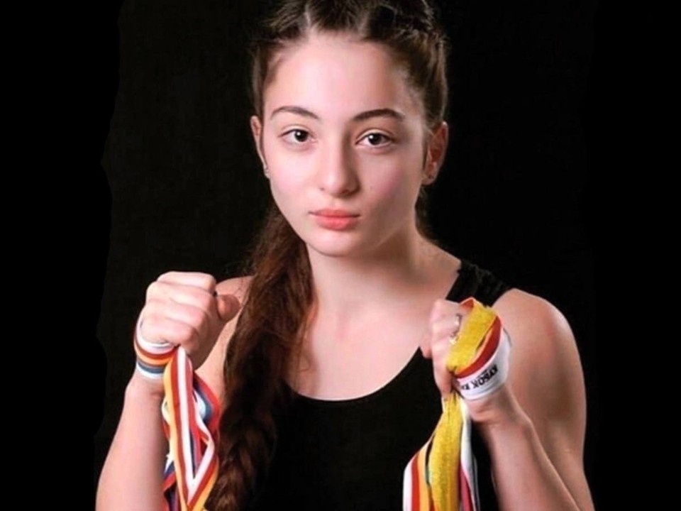    Девушка выступала в Каспийске на соревнованиях по тайскому боксу в составе ростовской сборной. Фото: из архиа семьи