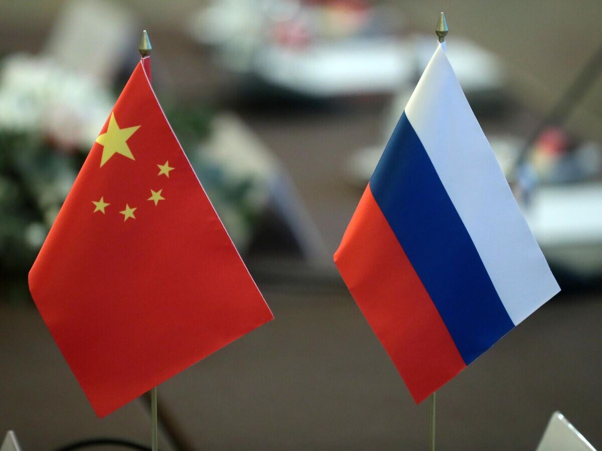    Флаги КНР и России | © РИА Новости / Виталий Белоусов