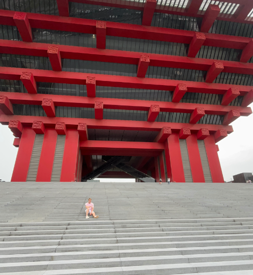 Шанхай для новичков: как мы выжили в «бане», тусили с роботами и искали Европу в Азии