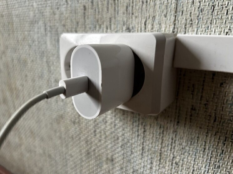     В Белгороде работают пункты бесплатной зарядки мобильных устройств, фото: МК в Белгороде (архив)