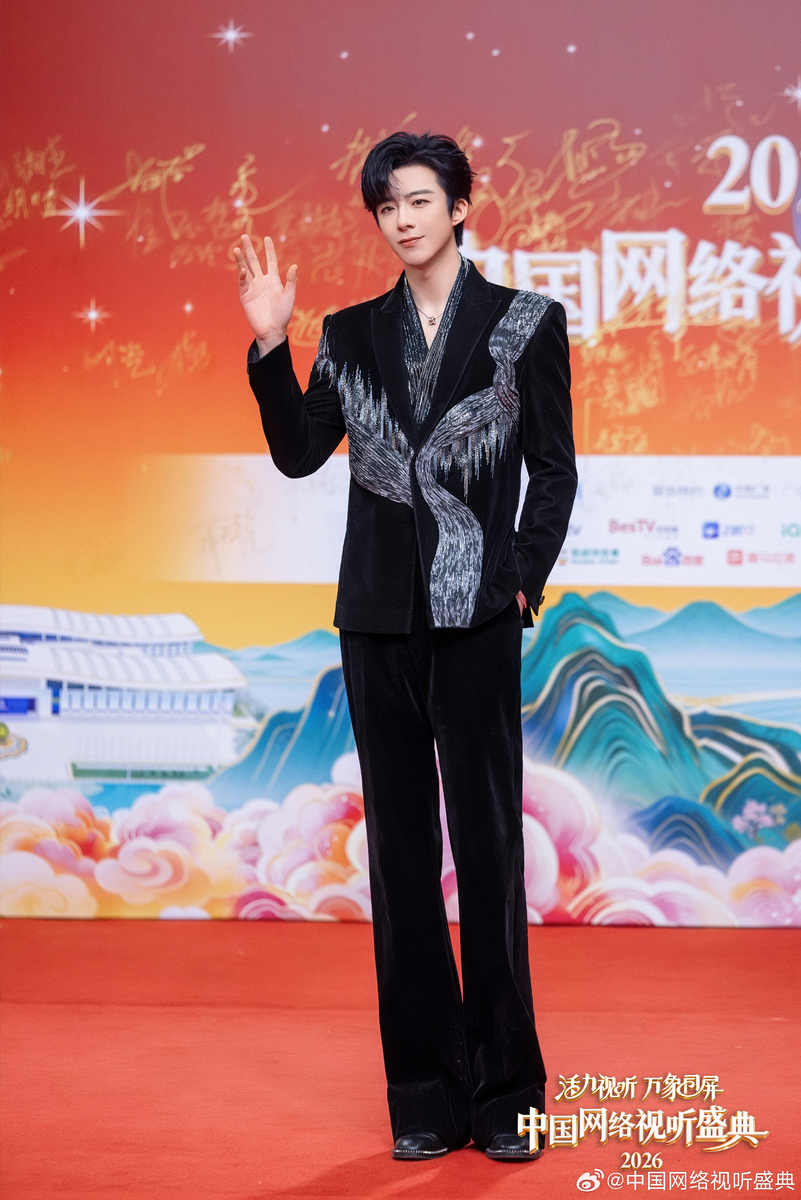 Лю Юйнин, фотографии из открытого источника