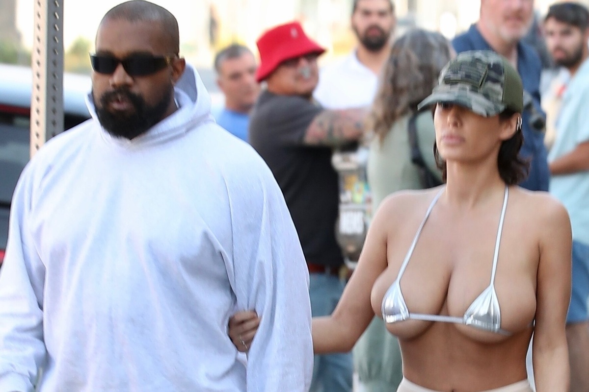     Бьянка Цензори обвинила Ким Кардашьян во лжи: модель заявила, что Канье Уэст пожертвовал фотосетом, чтобы увидеть детей