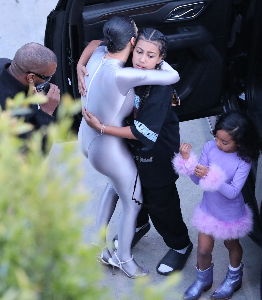    Бьянка Цензори с детьми Канье УэстаLegion-Media