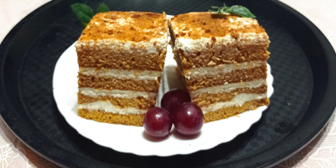 Очень простой и быстрый медовик без раскатки коржей с необычным кремом, без загустителя 🥮🥮🥮