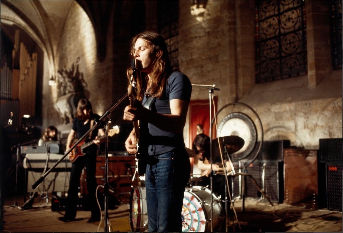 Концерт группы Pink Floyd 16 июня 1971 года в аббатстве Роямон. Фото: Бернара Аллемана.