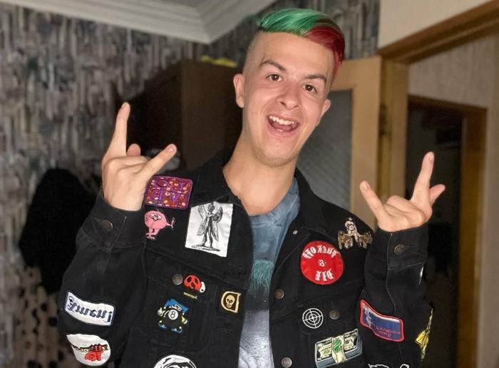 Обложка © Instagram (признан экстремистской организацией и запрещён на территории Российской Федерации)/ ivanzolo_2077